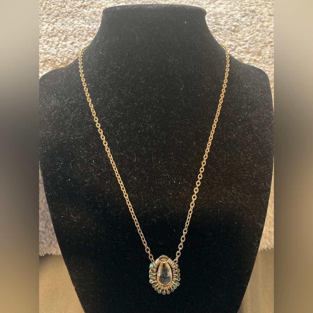 Pretty costume jewelry necklace
